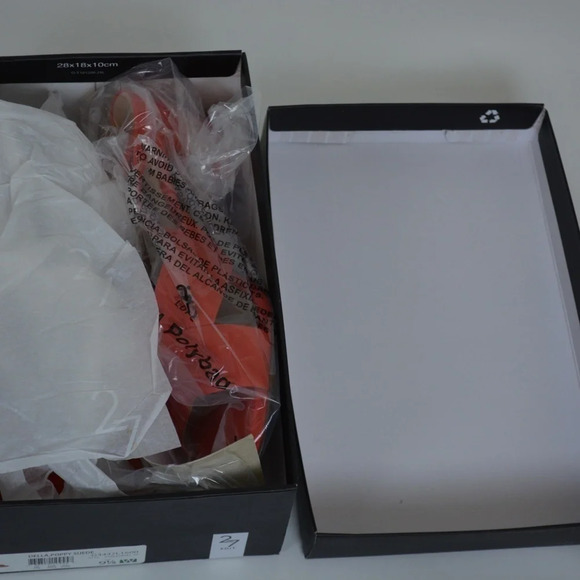 NWT NATURALIZER 27 EDIT SIZE 9.5 HEELED SANDALS  RED "DELLA POPPY" SUEDE - Picture 2 of 14